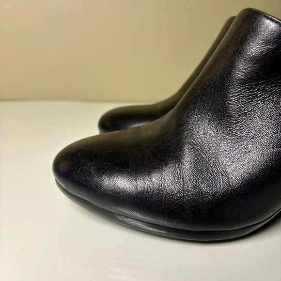 Anne Klein Women's Seabed Leather Bootie - Picture 9 of 10